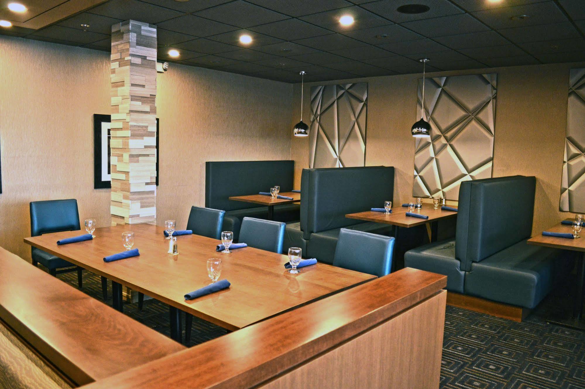 Holiday Inn & Suites Syracuse Airport - Liverpool By Ihg Εξωτερικό φωτογραφία